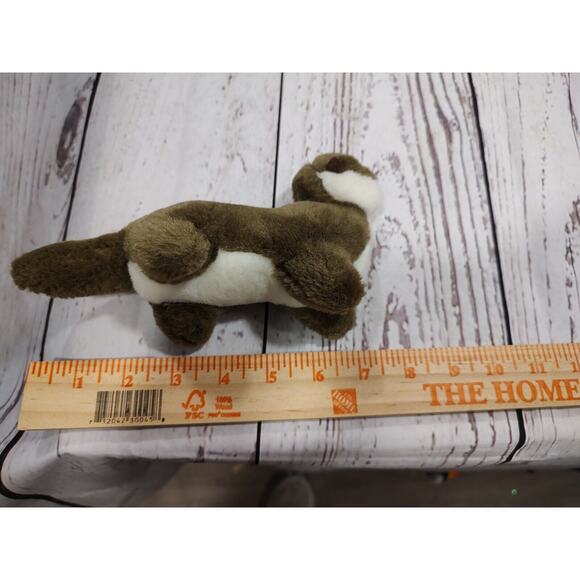 Vintage KM International Fuzzy Realistic Otter Plush Stuffed animal 8in posable - Picture 6 of 6